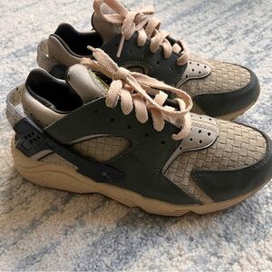 Nike Air Huarache Crater Premium Cargo Khaki - NEW